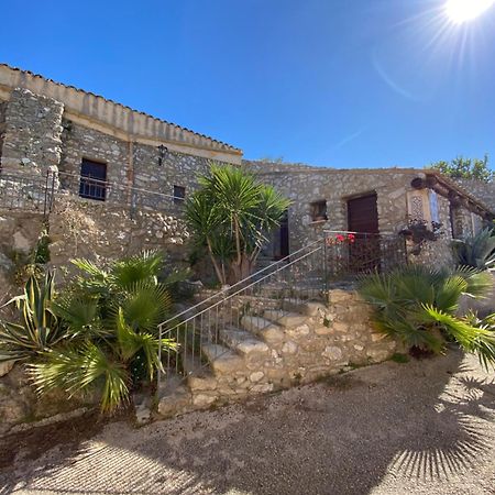 Отель Antica Dimora Siciliana Сикульяна Экстерьер фото